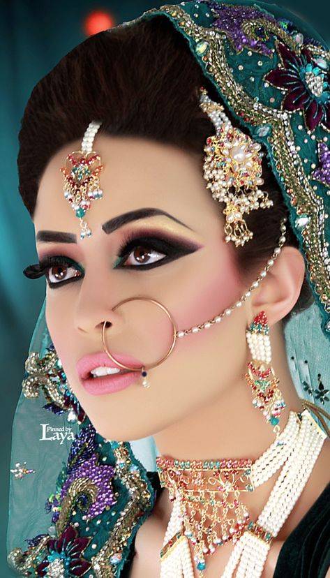 Индийский макияж: особенности, средства, техника нанесения