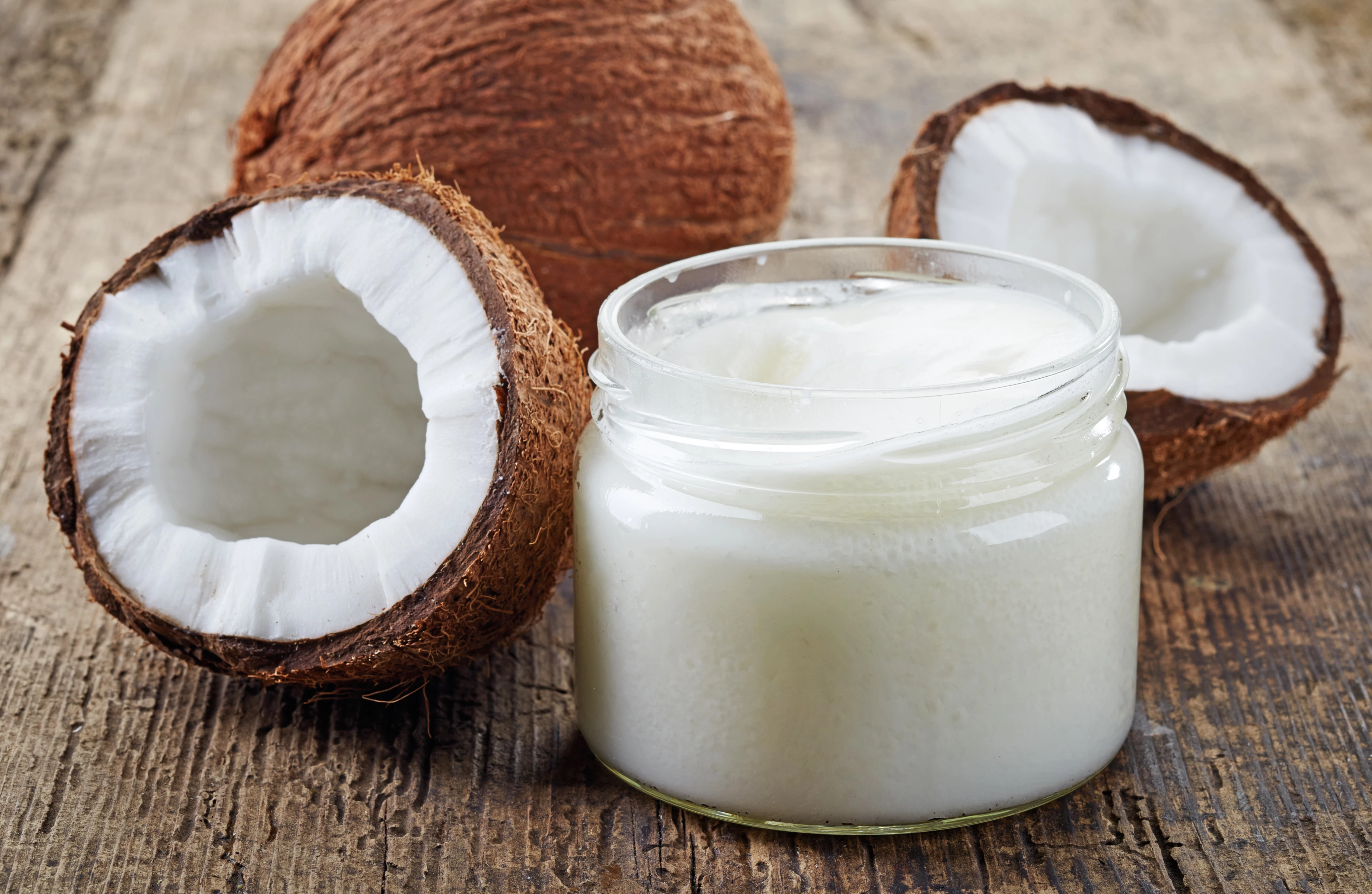 Избавляемся от морщин кокосовым маслом: рецепты омолаживающих масок
