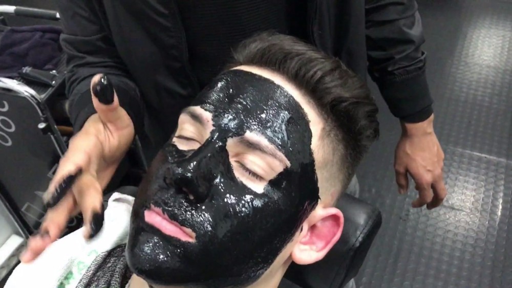 Черная маска для лица – польза, рецепты, применение