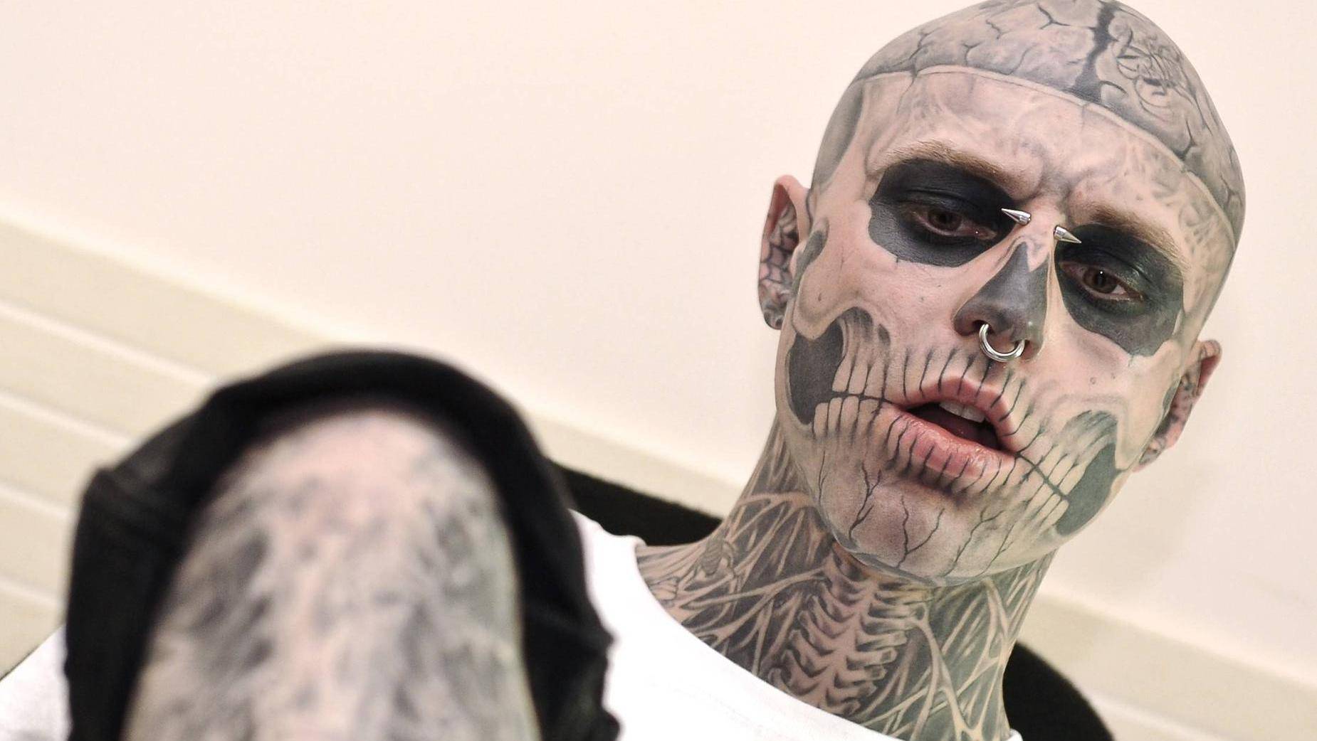 Зловещие татуировки рика дженеста – эпатажного персонажа шоу-бизнеса