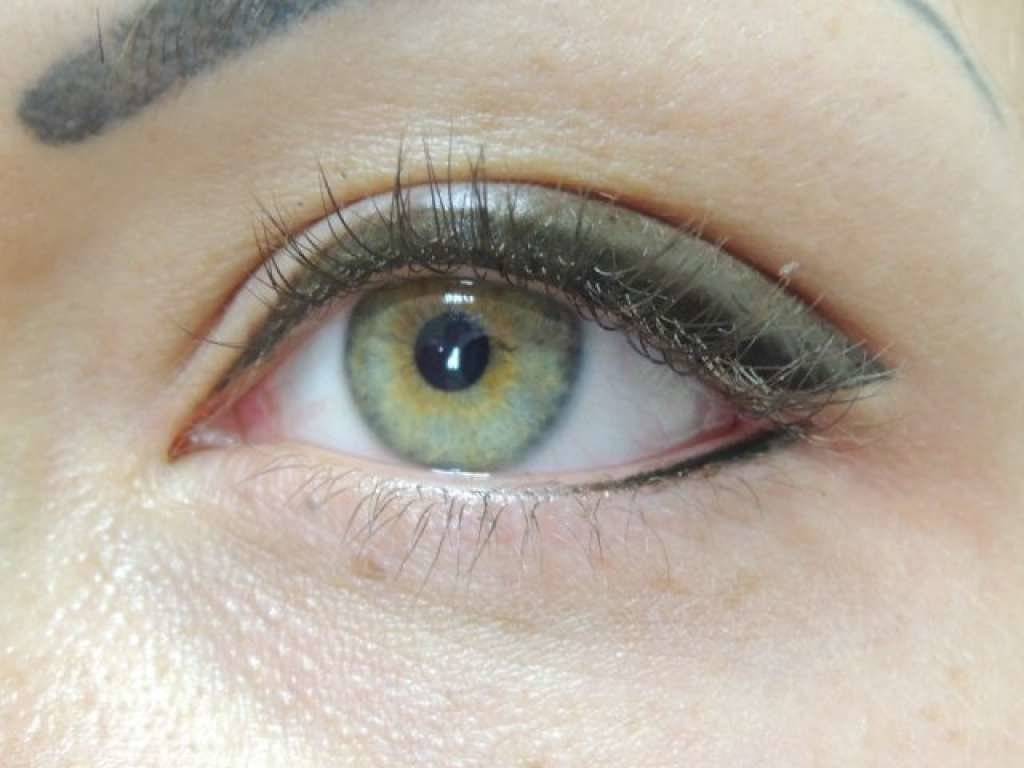 Татуаж стрелок на глазах: полезная информация перед процедурой и фото примеры перманентного макияжа стрелок