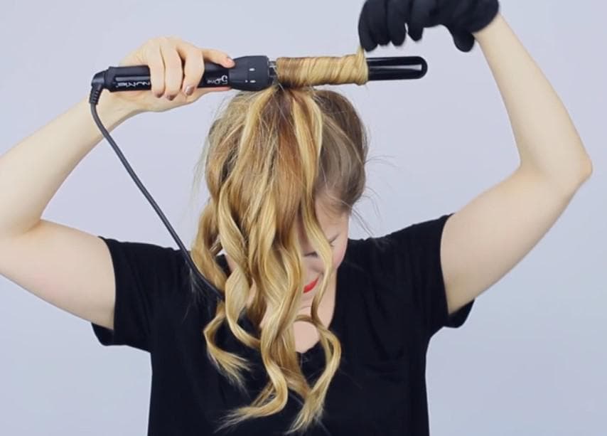 Как накрутить волосы плойкой - wikihow