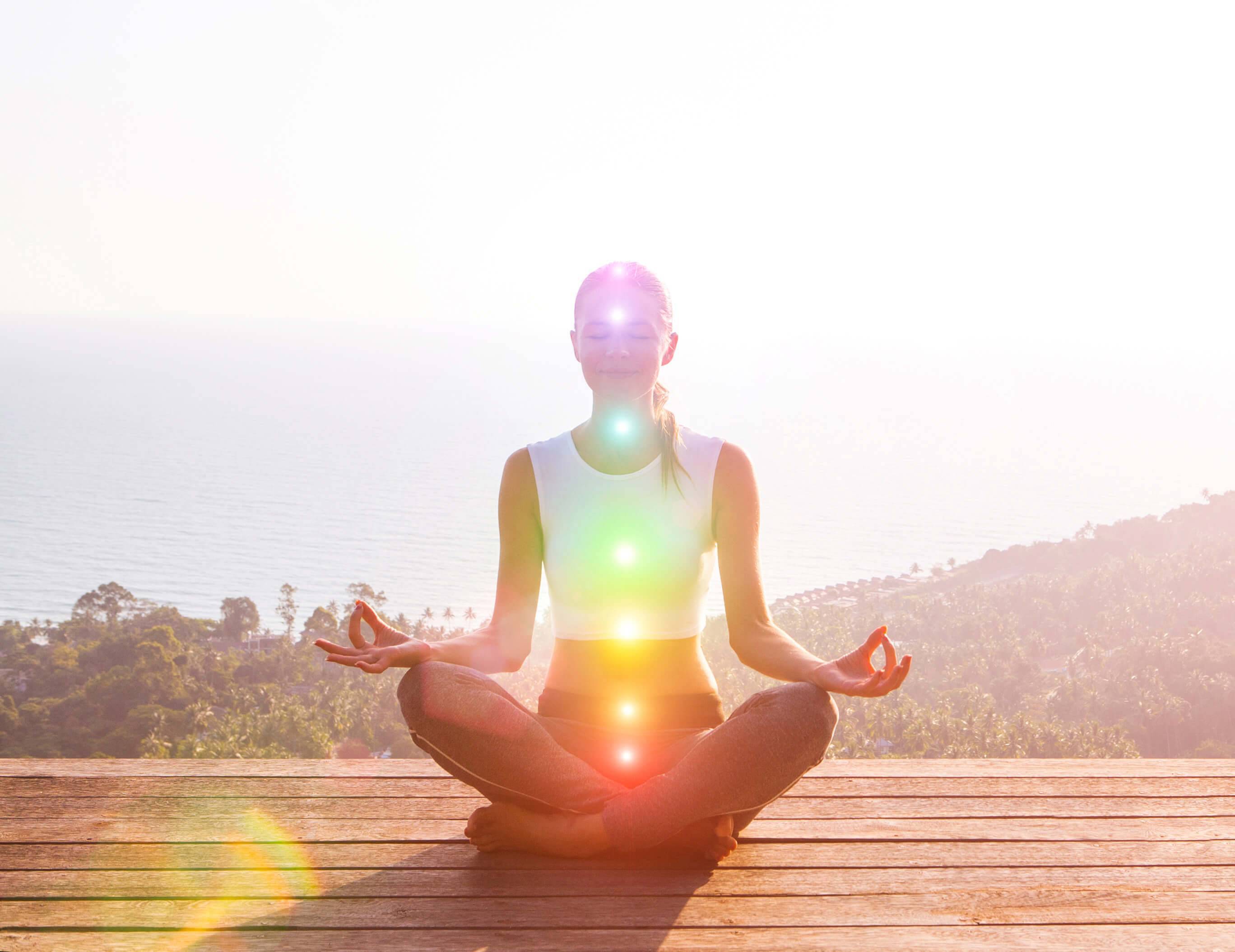 Медитация для женщин: усиление женской энергии и упражнения для восстановления энергетики
