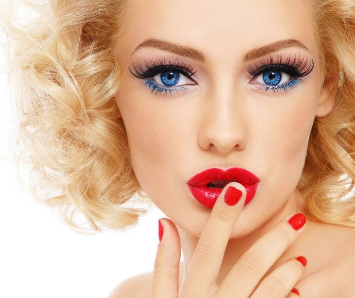 Помада для блондинок: выбор цвета и правила макияжа
