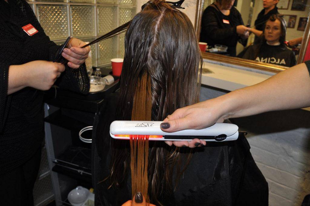 Биовыпрямление волос- пошаговые техники выполнения дома и в салоне » womanmirror