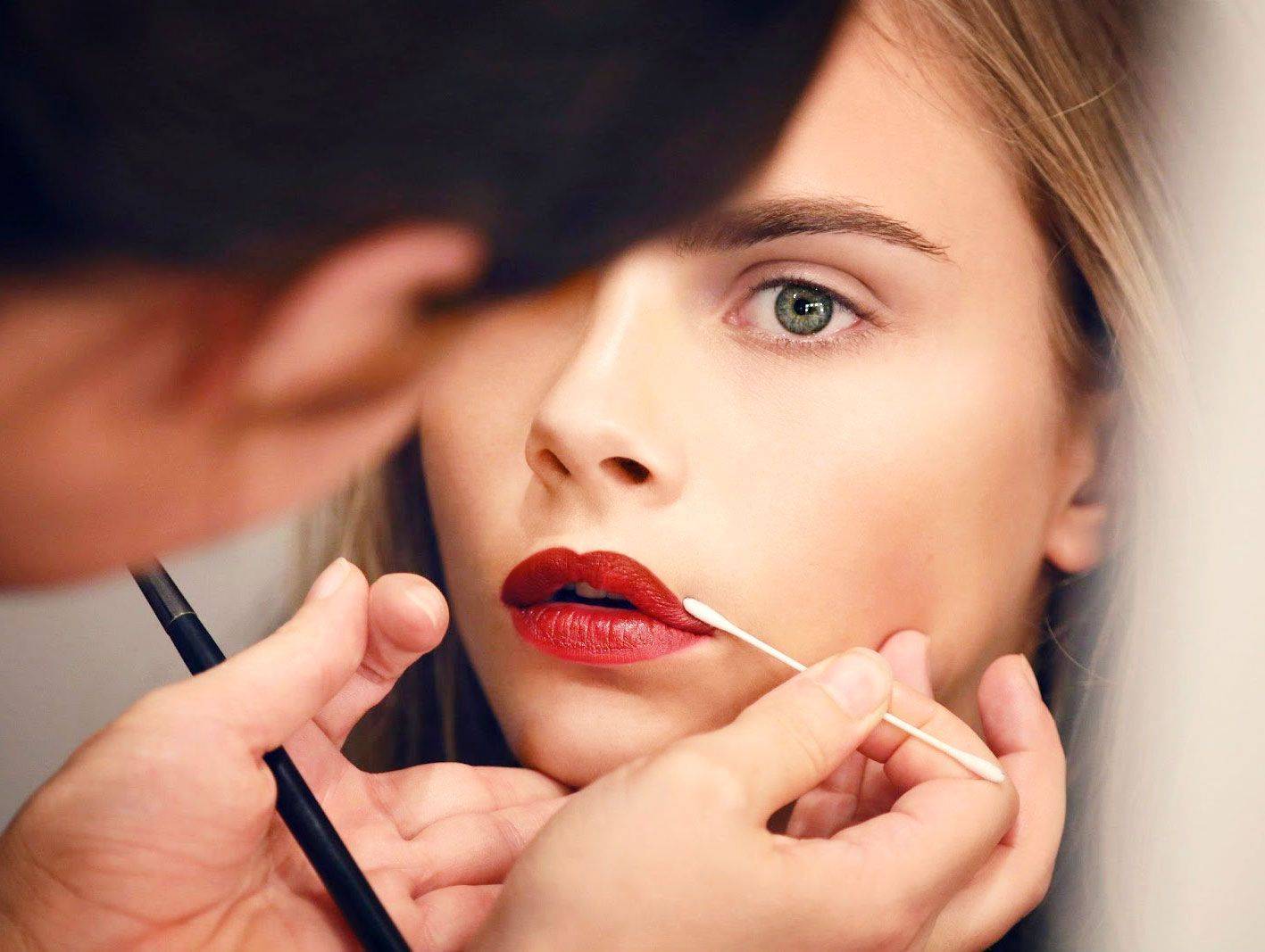 Как продлить стойкость макияжа: топ-10 способов