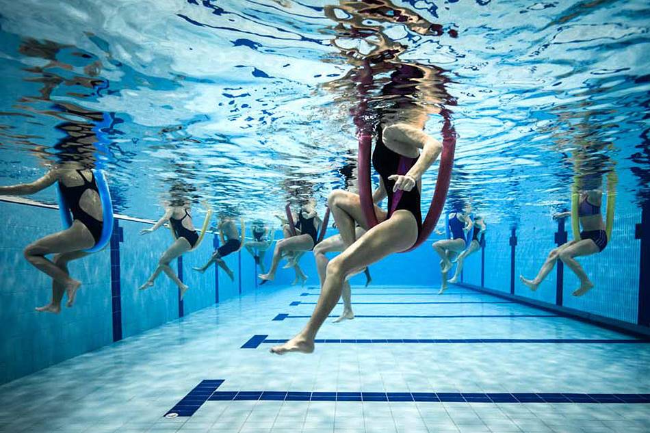 Помогает ли плавание похудеть: можно ли сбросить вес, плавая в бассейне и насколько это эффективно, каковы отзывы и результаты?