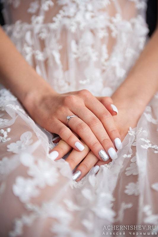 Садебный маникюр для невесты: идеи свадебного дизайна ногтей