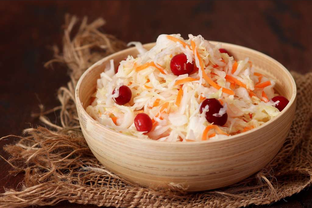 Маски из квашеной капусты для лица: рецепты красоты, советы