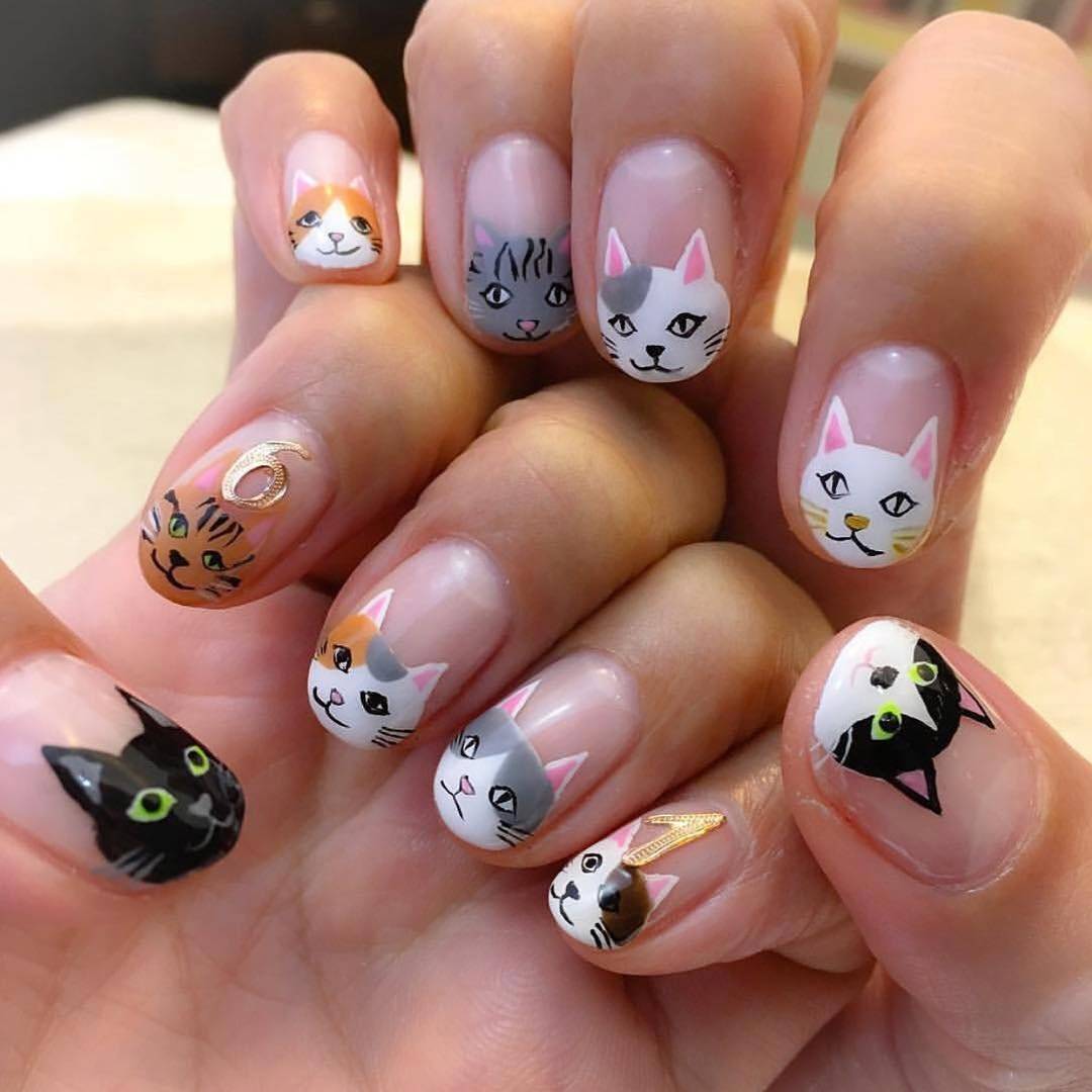 Маникюр с кошками: 100 фото-идей очаровательных рисунков на ногтях