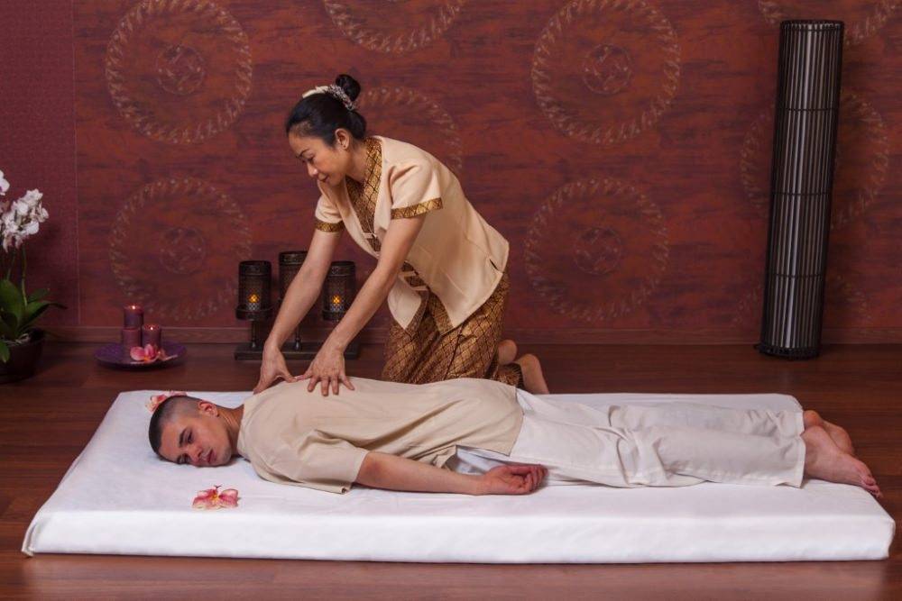 Тайский массаж: что это такое, правильная техника выполнения и особенности