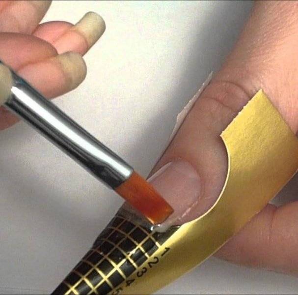 Наращивание ногтей гелем: пошаговая инструкция с фото, работа с формами и типсами