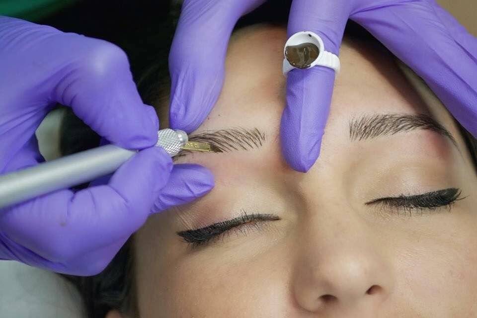 Как правильно сделать татуаж бровей и глаз