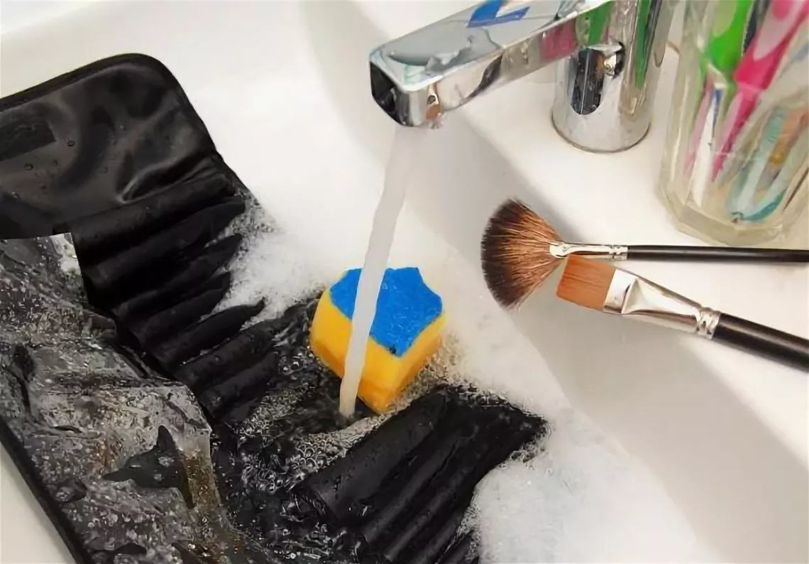 Как мыть кисти для макияжа в домашних условиях, как часто – основы ухода