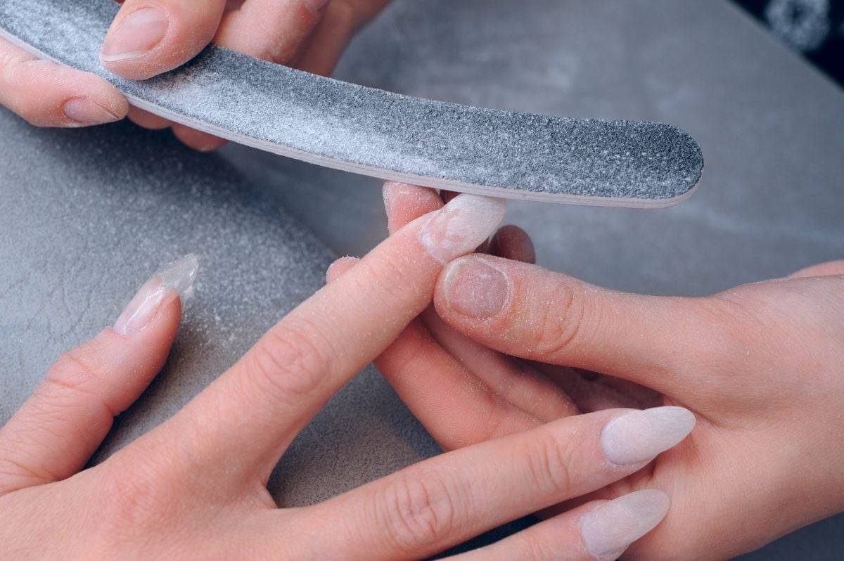 Моделирование ногтей акрилом: о чем нужно знать новичку