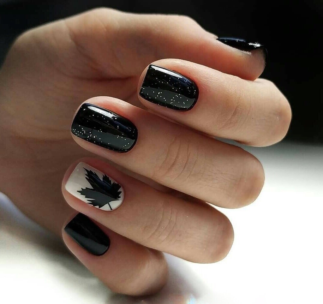 Черный маникюр - 75 фото идеи дизайна ногтей в черных тонах