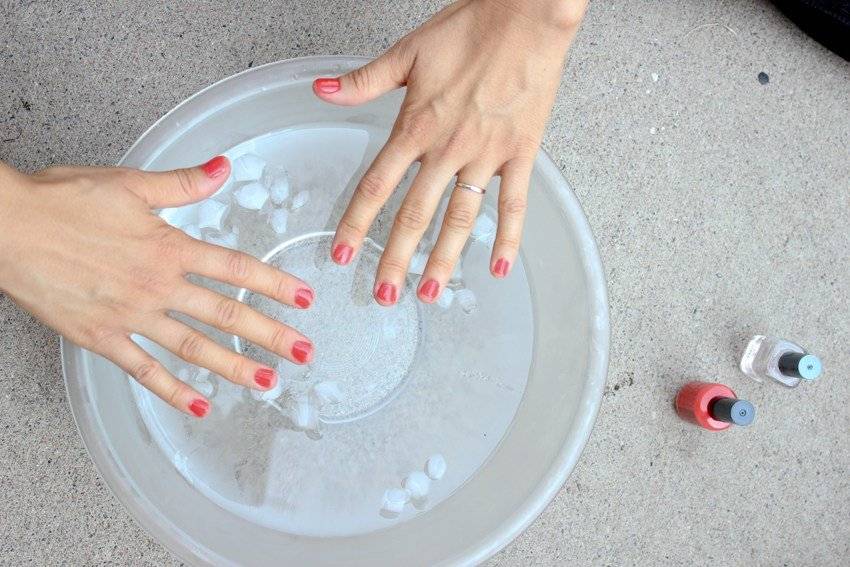 Как быстро высушить лак на ногтях: основные способы и особые хитрости
