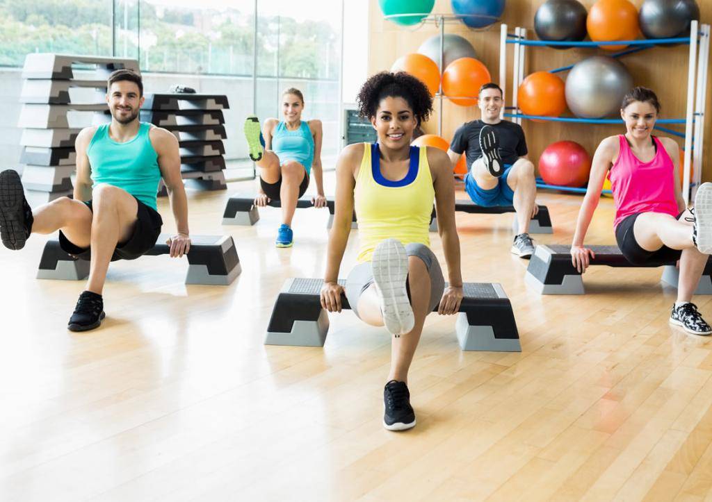 Групповые занятия: виды групповых тренировок по фитнесу, силовых и для похудения