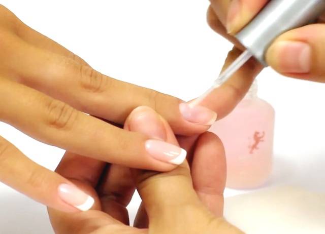 Укрепление ногтей гелем: пошаговая инструкция