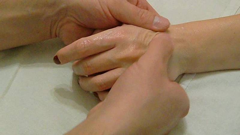 Массаж рук после маникюра: инструкция как сделать самостоятельно, видео и фото