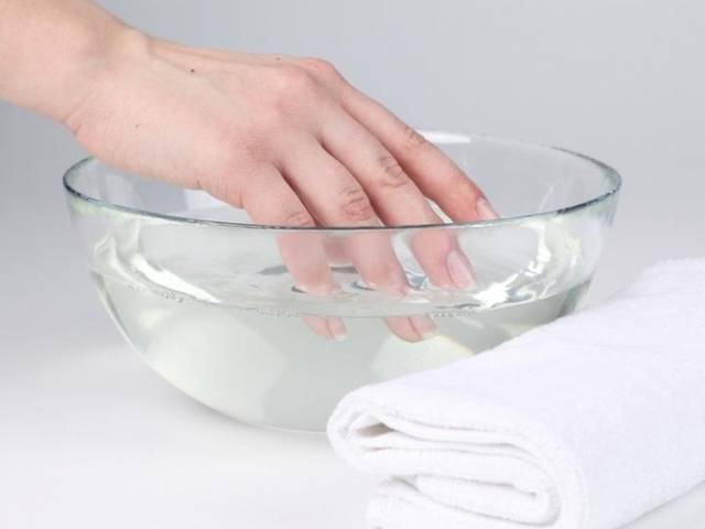 Домашние ванночки для рук и ногтей