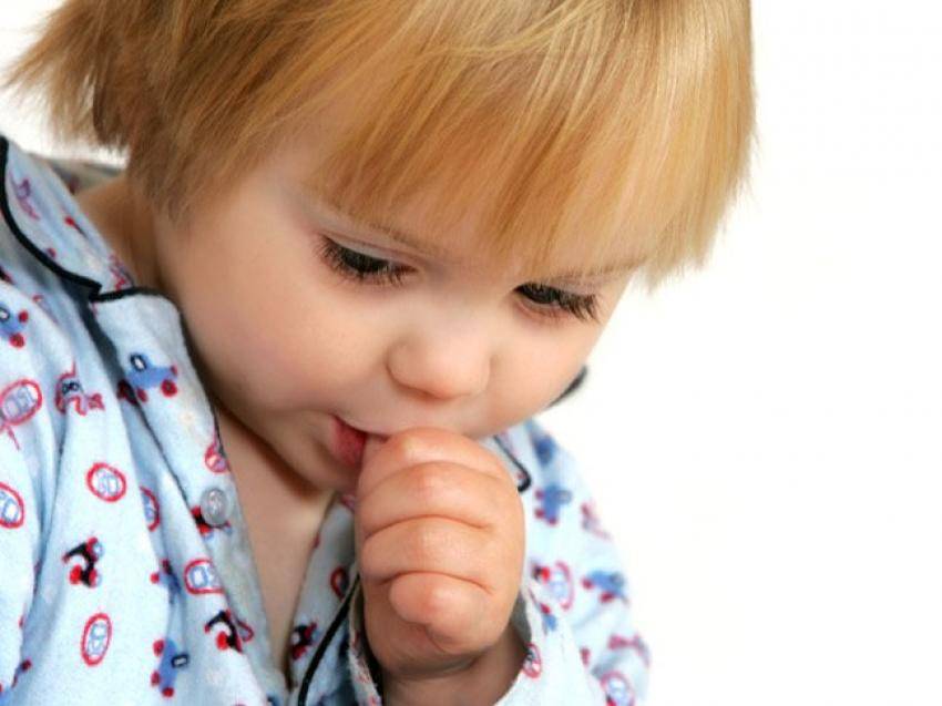 Почему ребенок грызет ногти на руках, ногах, во сне, губы? ребенок грызет ногти: психосоматика. как отучить ребенка грызть ногти: системно-векторная психология