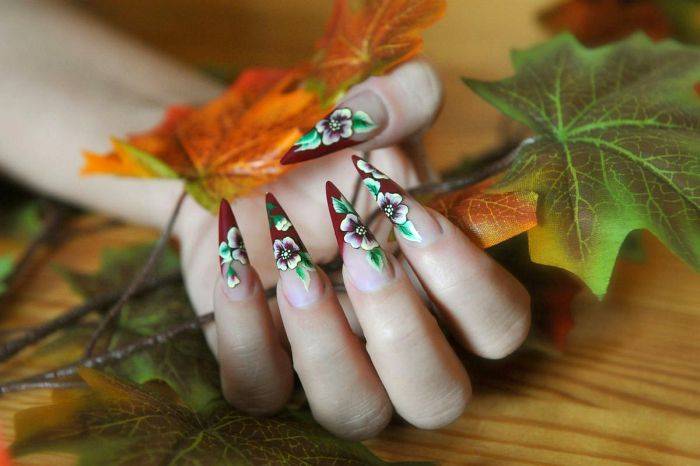 Стильные рисунки на ногтях: осень