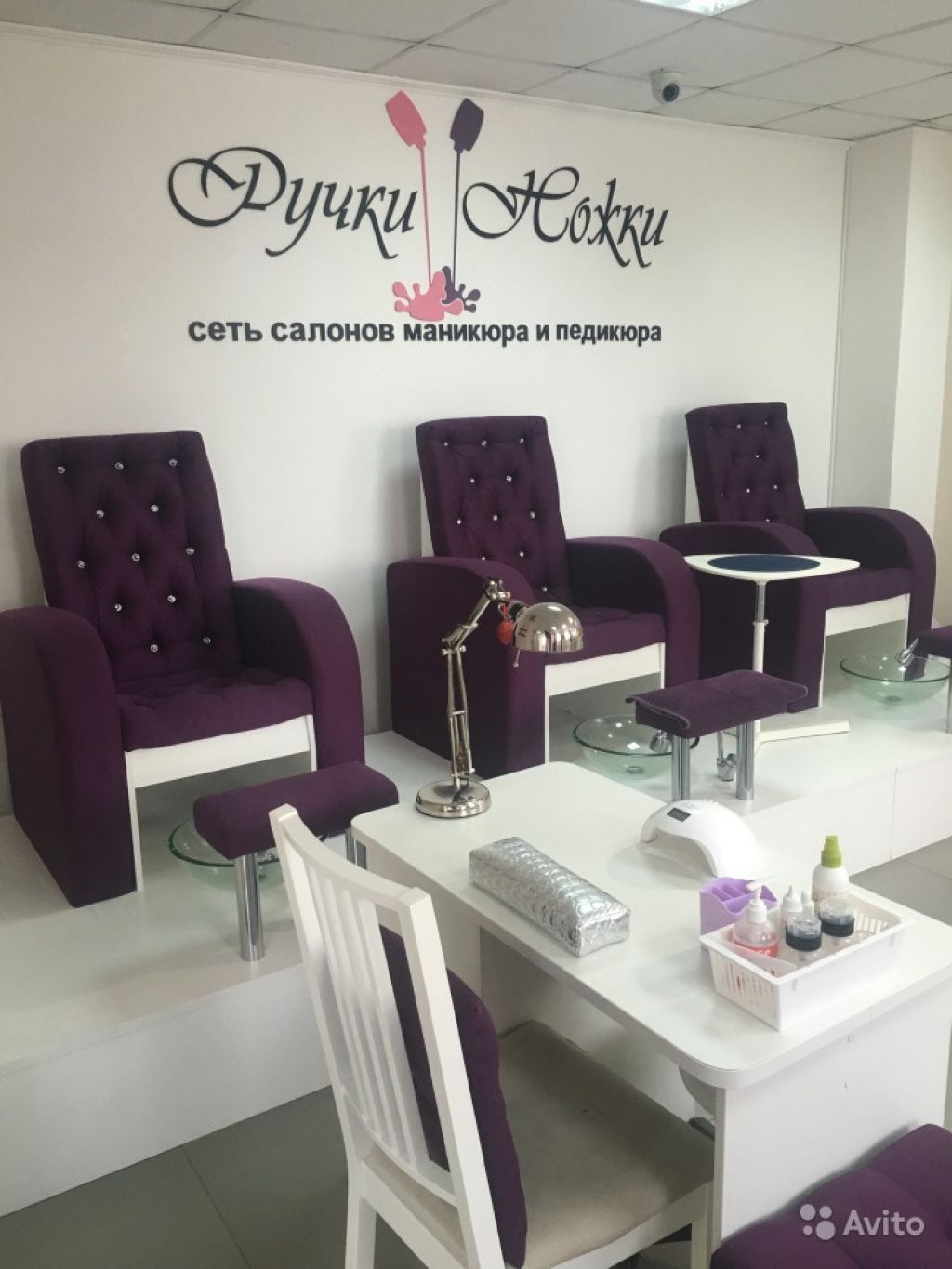 1073 nail salon name ideas for a chic and glamorous start - soocial