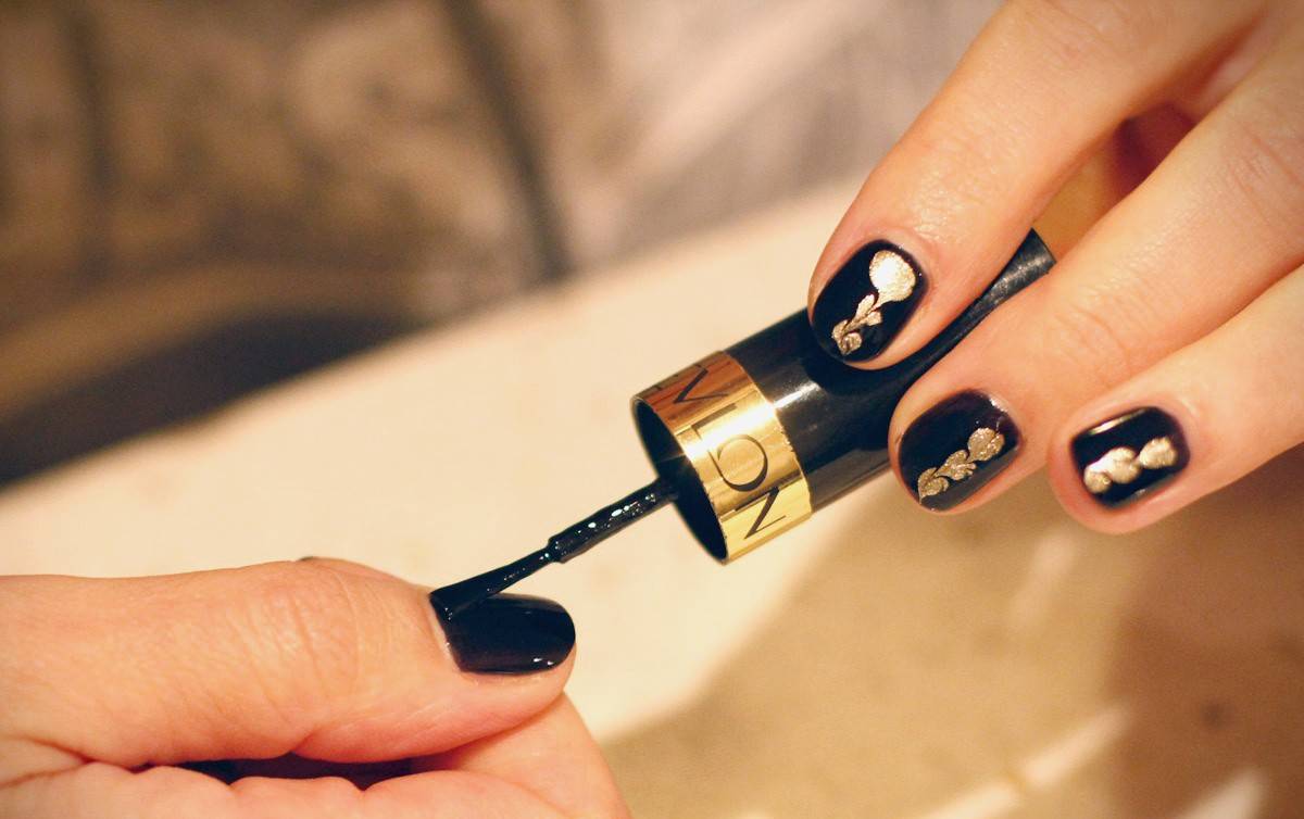 Маникюр с золотом: красивый золотой дизайн ногтей, фото-идеи