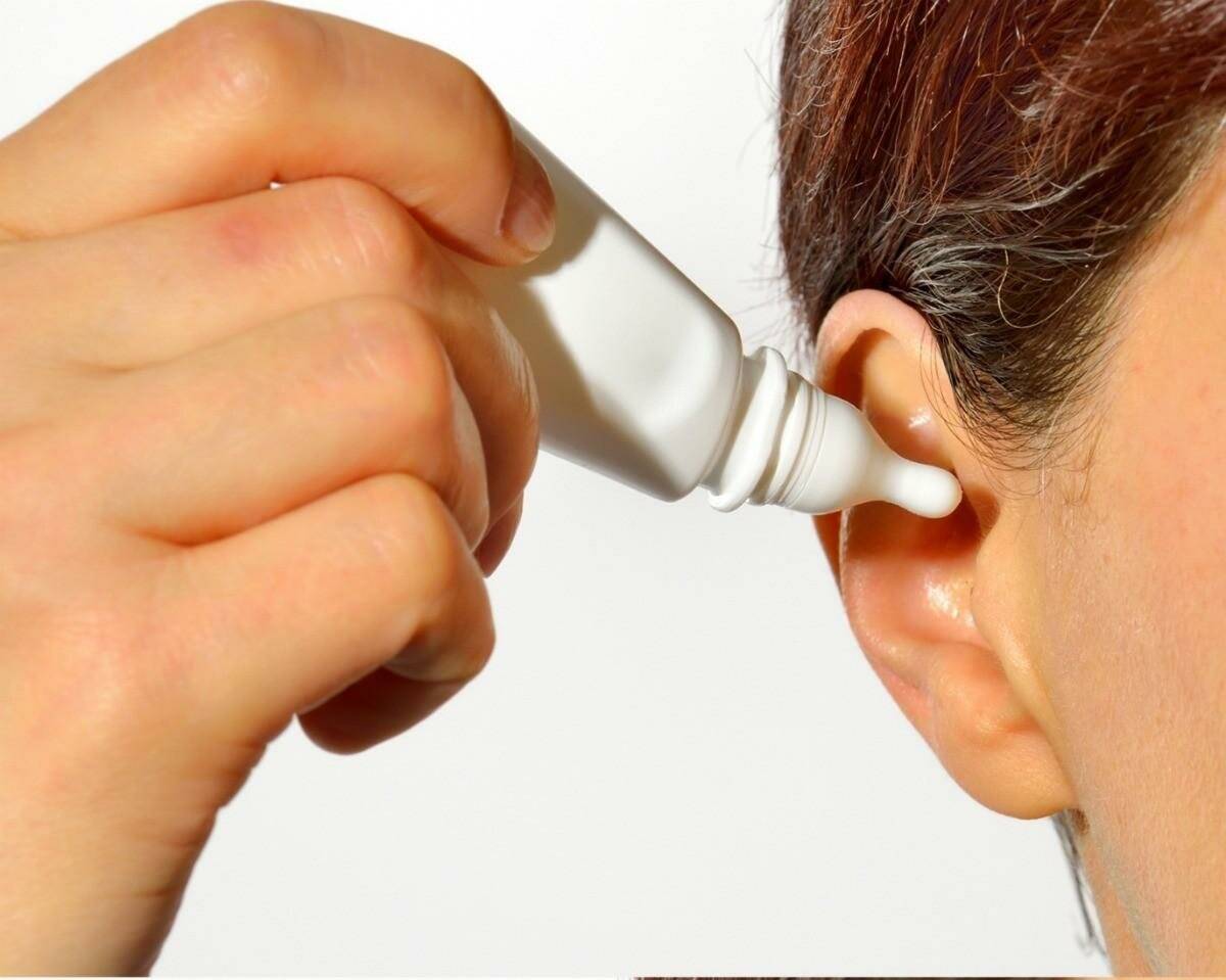 Прочистить пробки в ушах в домашних условиях. Очищение серных пробок в ушах.