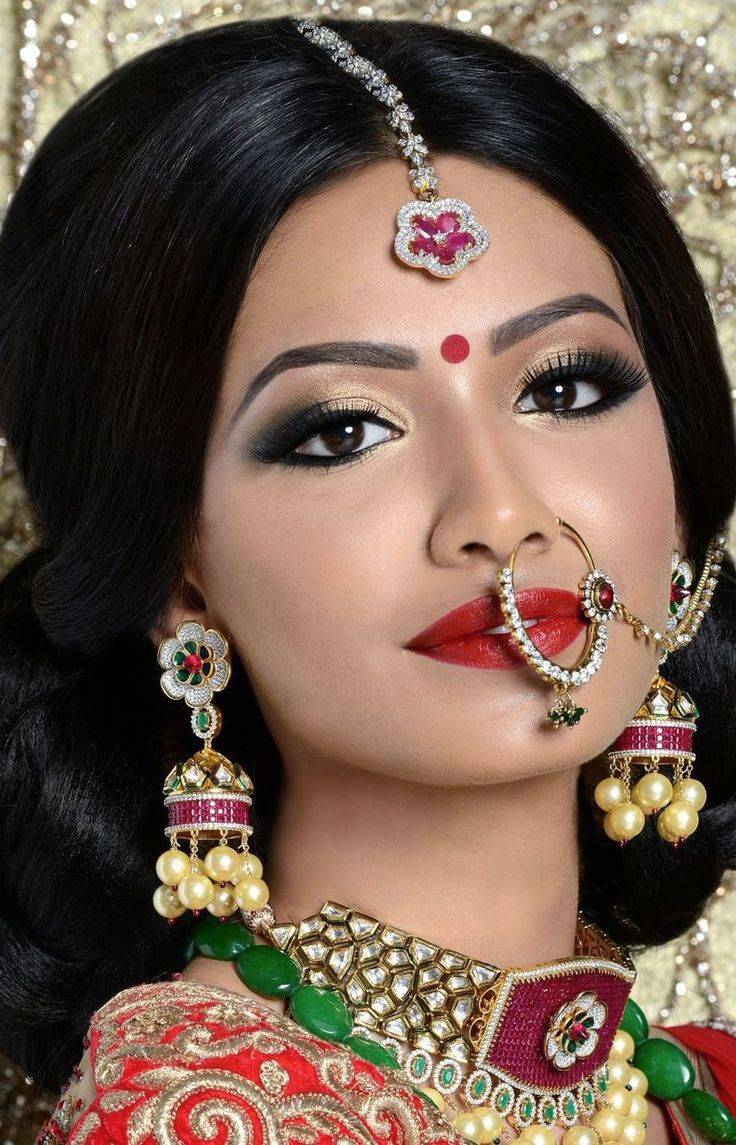 Индийский макияж - особенности и советы по выбору средств